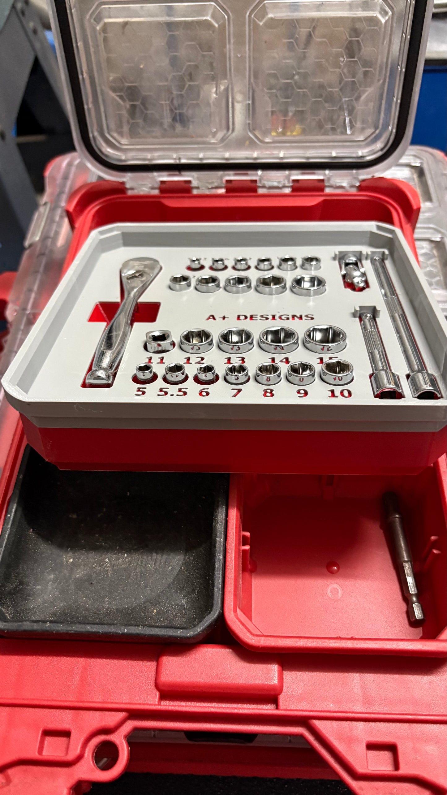 Milwaukee Compact Packout 4 bin placement 1/4 socket set 48-22-9044